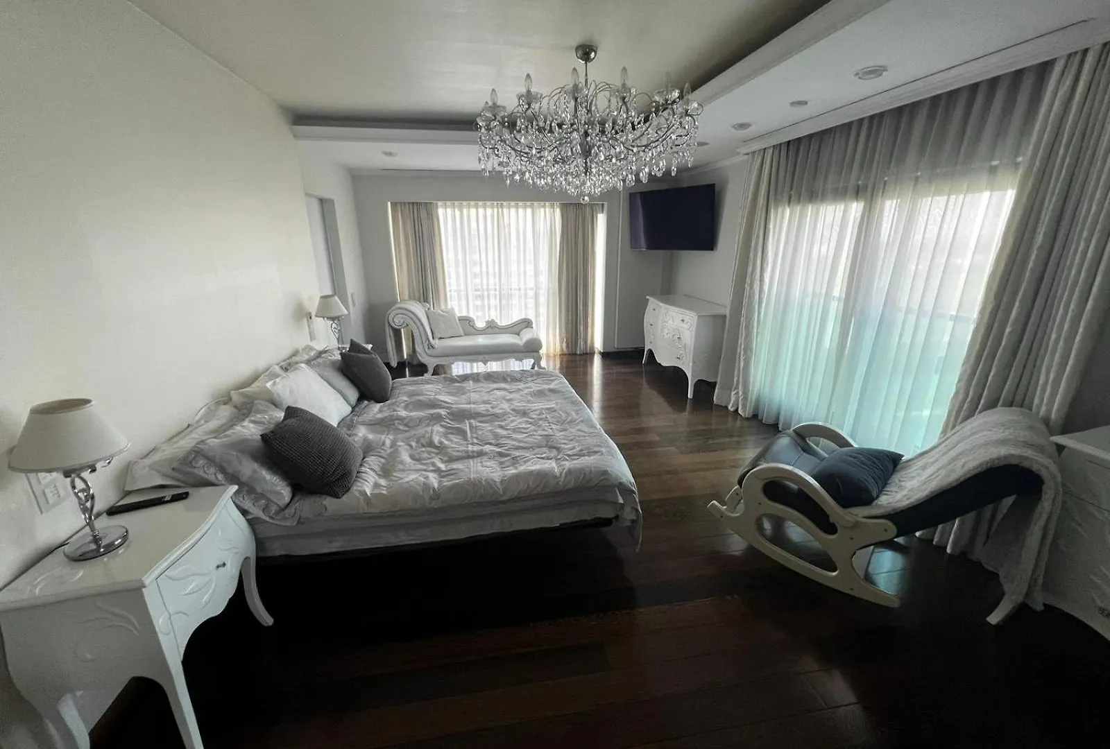 Marque De Lago Bucharest Apartment